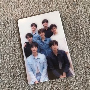 ✨RARE✨ BTS Holographic photocard!